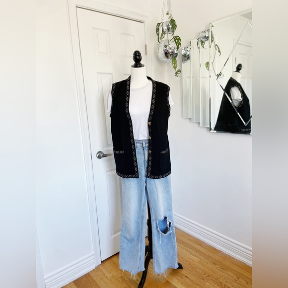 Vintage knit vest with chevron weave / 1990’s academia style cardigan - Picture 2 of 8